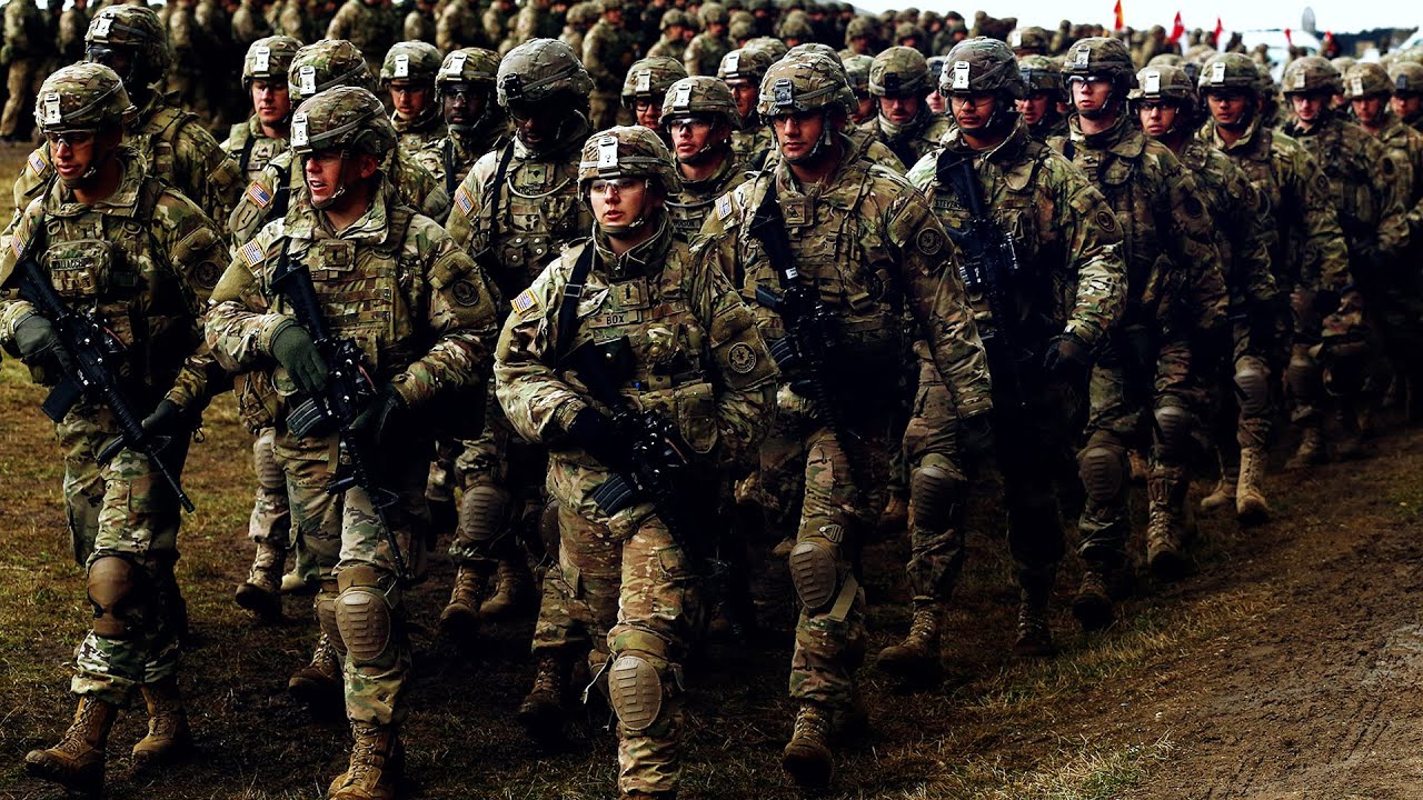 Russians are many. Война с Украиной 2021. Russian Troops in Ukraine. Подготовки к войне России против Украина. Солдаты на броне Украина.