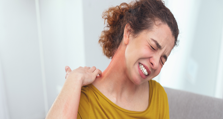 фотоаллергический дерматит. ананас вызывает аллергию. пищевая аллергия у грудничка. ананас с губами. аллергия на ананас симптомы.