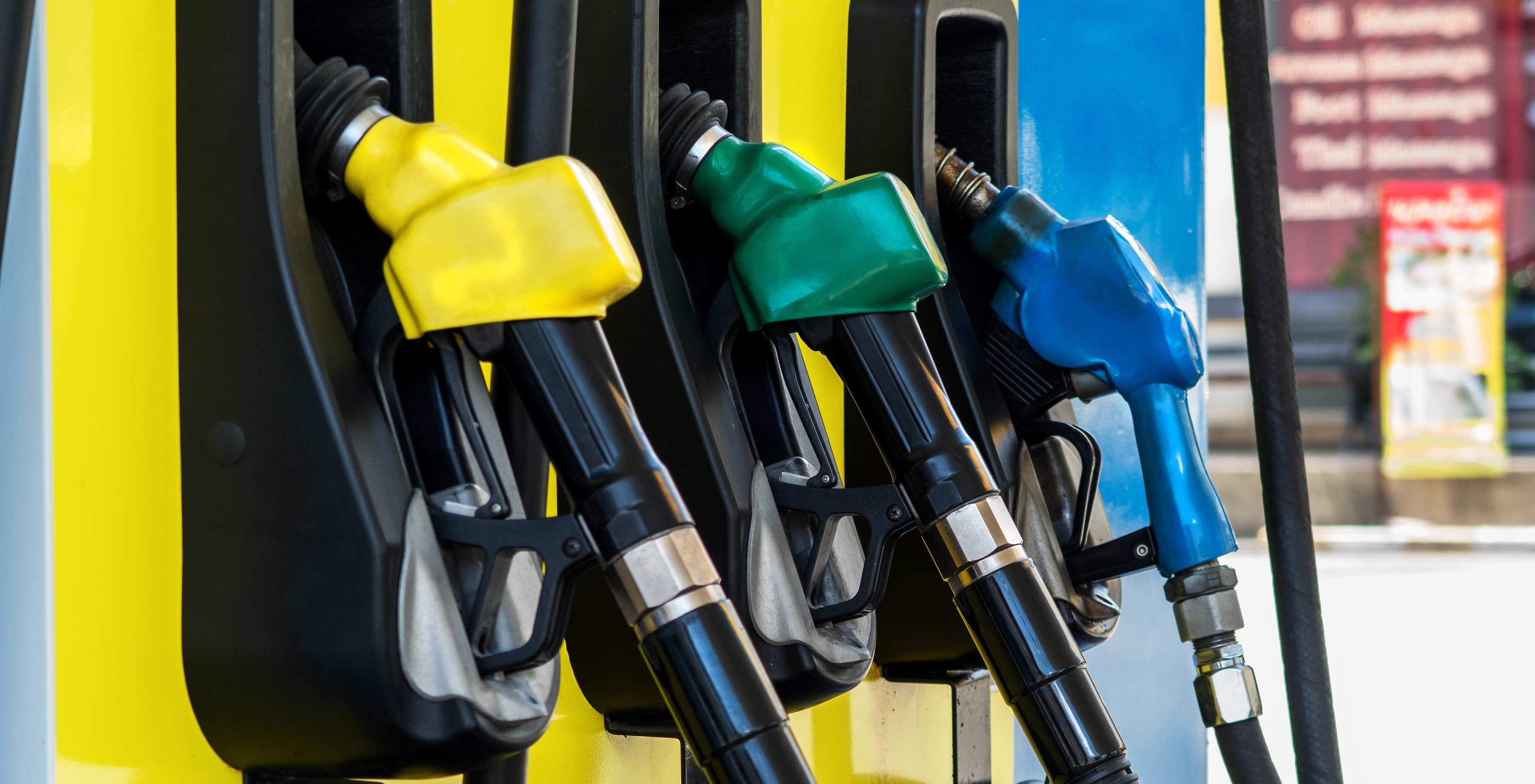 Лучший бензин. Petrol бензин. Бензин высокого качества. Смешение топлива на АЗС. Бензин смешанный.
